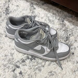 Nike Kids Sneakers in Gray and White